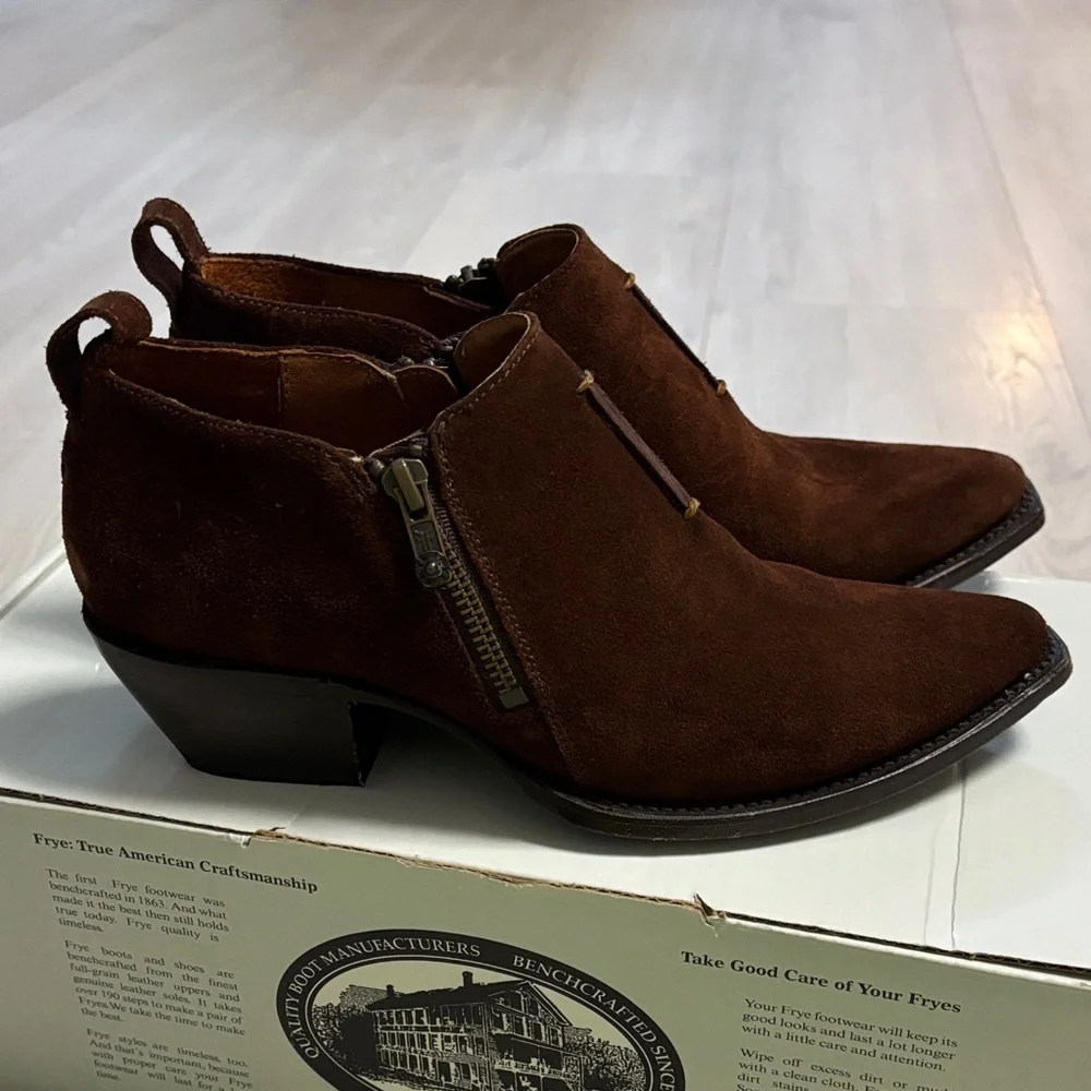 Womens 8 Frye Sacha Moto Shootie Suede Ankle Booties Boots